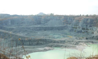 Hầm mỏ nơi hai học sinh đuối nước