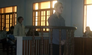 'Yêu râu xanh' bị tóm gọn vì tiếc bao thuốc lá rơi