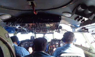 Cận cảnh truy tìm Boeing mất tích từ trên không