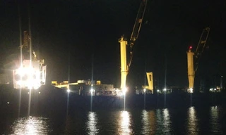 Tàu ngầm Kilo thứ hai về đến vịnh Cam Ranh