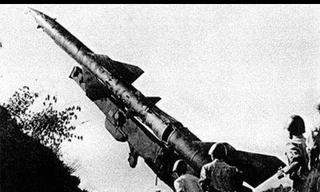 Trắc nghiệm nóng Chiến thắng Điện Biên Phủ trên không