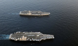 Tàu sân bay của Mỹ hiếm khi tập luyện cùng nhau.