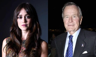 Nữ diễn viên Heather Lind (trái) tố bị cựu Tổng thống Mỹ George H.W. Bush tấn công tình dục.