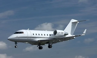 Một chiếc Bombardier Challenger 604.