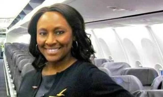 Nữ tiếp viên hàng không Shelia Fedrick.