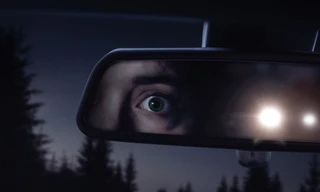 Kẻ rình mồi: Làm sao để con mồi yếu ớt có thể thoát khỏi kẻ đi săn đáng sợ?