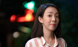 “Tiệc trăng máu” vẫn đang sốt ngoài rạp, Thu Trang đã rục rịch quay lại với “Chị Mười Ba”