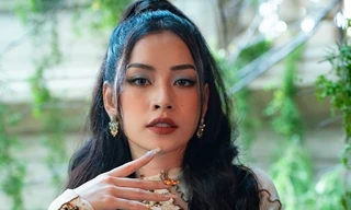 Chi Pu “mạo hiểm” làm điều này vào đầu Năm mới 2021, khiến khán giả bất ngờ