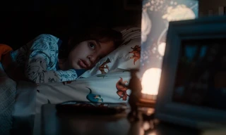 Xem “Bạn quỷ” để thấy công nghệ và nỗi cô đơn còn đáng sợ hơn cả ác quỷ hay hồn ma