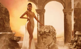 Vốn đã gợi cảm có thừa, từ khi chơi với Ngọc Trinh thì Chi Pu càng hở bạo hơn nữa