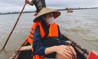 Giữa vô số lời dèm pha của anti-fan, Thủy Tiên đã có màn đáp trả vô cùng thâm thúy