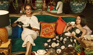 Gái già lắm chiêu