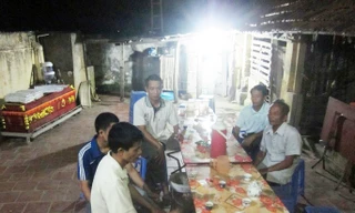 Tắm ao giữa trưa nắng, hai học sinh chết đuối