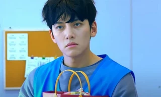 Ji Chang Wook: “Chàng khờ” thích ngôn tình nhưng cứ chọn phim nào là phim đấy “flop“?