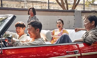 “Kẻ Săn Mộ” hoành tráng và mãn nhãn, giữ vững ngôi đầu phòng vé Hàn Quốc 19 ngày liên tiếp