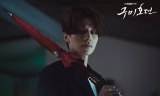 Những "bảo bối" ăn tiền, giúp fan nhớ ngay những vai diễn của Lee Dong Wook