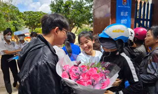 Những tình huống bất ngờ ‘khó đỡ’ khi thí sinh rời phòng thi