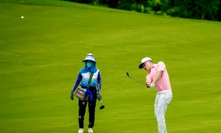 BLV Nam Giang trên sân golf