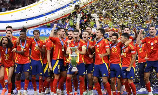 Hạ tuyển Anh 2-1, Tây Ban Nha lần thứ 4 vô địch châu Âu