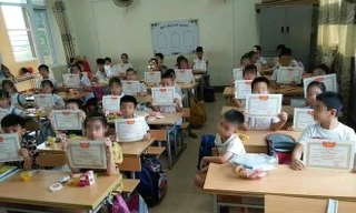 Điểm nhấn giáo dục: Bức ảnh học sinh không có giấy khen, Bộ GD&ĐT nói gì?