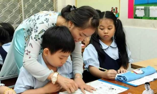 Có nên gọi học trò là con: Không nên can thiệp?