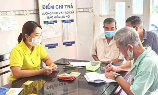 Ngành BHXH tập trung trả lương hưu theo mức mới ngay từ ngày đầu