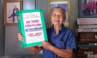 Cụ ông miền Tây sưu tầm, lưu giữ hàng nghìn tư liệu về Đại tướng Võ Nguyên Giáp
