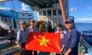 Giúp ngư dân vươn khơi, tránh vi phạm khai thác IUU trên vùng biển Tây Nam Bộ