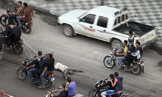 Thế giới rúng động vụ hành quyết 6 ‘gián điệp Israel’ bằng cách kéo lê trên đường