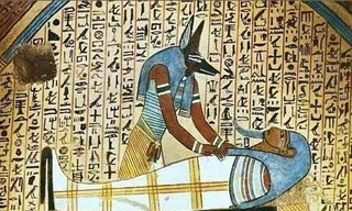 Tục dâng hiến trinh tiết kỳ dị trên thế giới