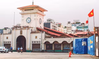 Chợ Bến Thành đìu hiu, vắng khách Ảnh: Trần Nguyên Anh