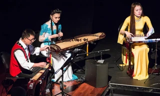 Các nhạc cụ dân tộc trong vở diễn Daddy! Why did you leave me?