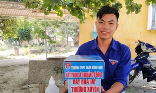 Hà Viết Bình và chiếc máy rửa tay sát khuẩn tự động do em sáng chế 