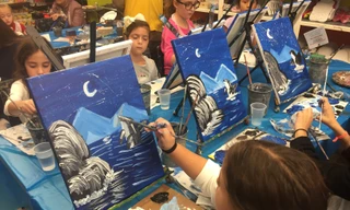 Học trò được học chép tranh ở những khóa cấp tốc 