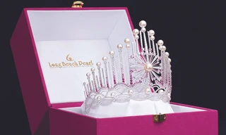 Công bố vương miện, quyền trượng, ghế và giầy của Tân hoa hậu