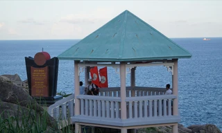 Mũi Điện - Phú Yên, nơi đón ánh bình minh đầu tiên ở Việt NamẢnh: KỲ SƠN