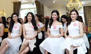 Đa số thí sinh đã chuẩn bị tâm trạng tốt trước đêm chung kết. Ảnh: Hoàng Mạnh Thắng 