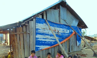 Gia đình đông con ở buôn Mông, xã Ea Kiết 