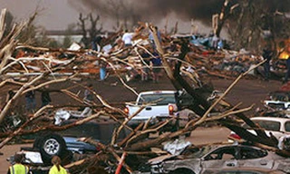 Mỹ hứng lốc xoáy, ít nhất 89 người chết