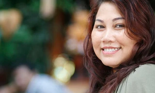 Siu Black nổi tiếng vẫn khỏa thân tắm suối