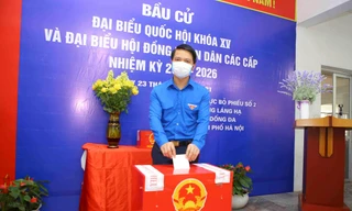 Anh Nguyễn Ngọc Lương tham gia bỏ phiếu.