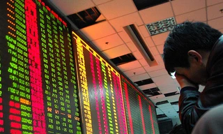 Bán tháo trên diện rộng, VN-Index mất hơn 32 điểm