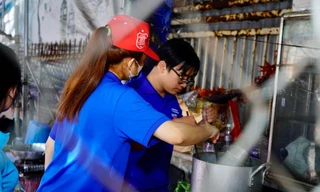 Sôi nổi chiến dịch 'Xuân Tình nguyện' phục vụ Lễ hội Rằm tháng Giêng tỉnh Bình Dương