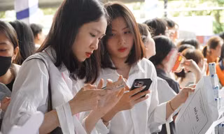 ‘Săn’ cơ hội việc làm ở Ngày hội tuyển dụng các doanh nghiệp cựu sinh viên