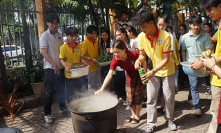 Lưu học sinh Lào, Campuchia cùng vui Tết Việt 