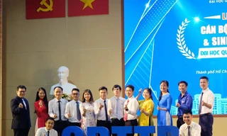 ĐHQG TP. HCM tuyên dương 299 ‘Sinh viên 5 tốt’ tiêu biểu