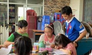 Mang con chữ tới các em nhỏ có hoàn cảnh khó khăn tại xóm trọ công nhân 