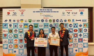 Độc đáo dự án ‘Trạm lắp ráp tùy biến theo nhân trắc học’ của ba sinh viên