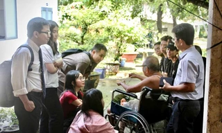 Gen Z mang niềm vui đến những bệnh nhân ở làng phong