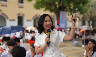 Báo Tiền Phong cùng các đơn vị đưa chuyên gia tâm lý đến với trường học